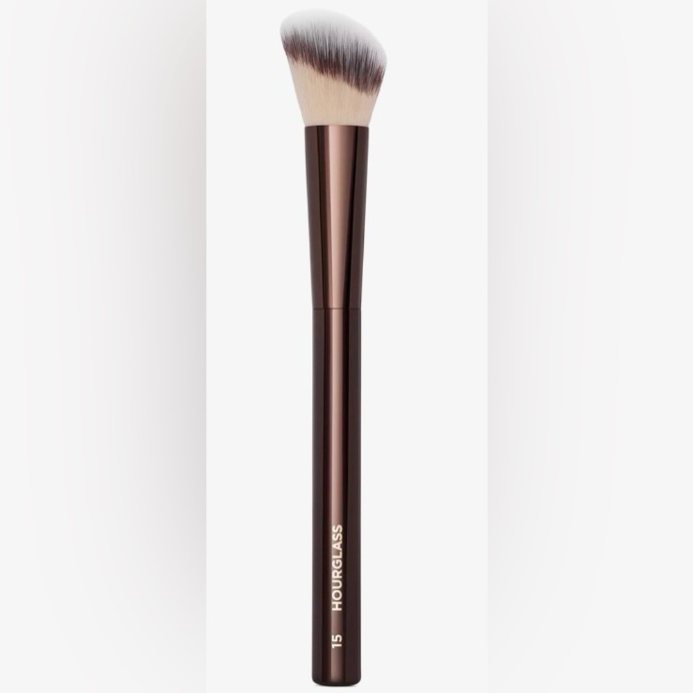 🆕 Hourglass No. 15 Angled Blush Brush